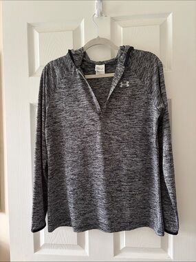 Under Armour Black and Gray Marled Hooded Pullover